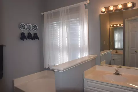 706 Wakehurst Dr, Cary, NC 27519 photo 15