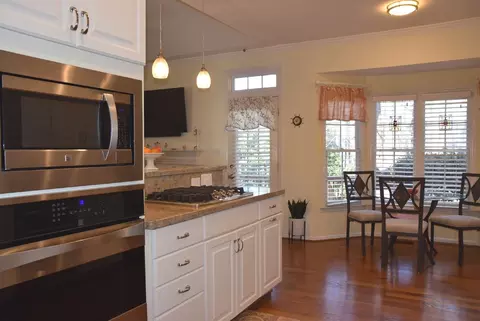 706 Wakehurst Dr, Cary, NC 27519 photo 8