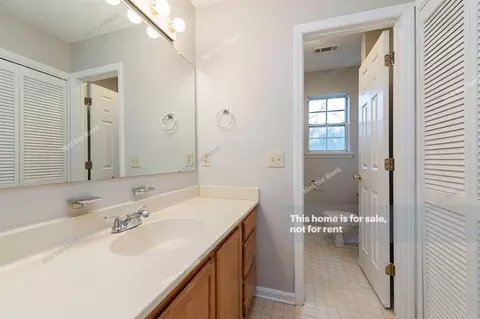 4233 Bluffs Ln, Durham, NC 27712 photo 15