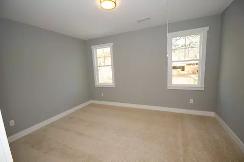 102 Crestview Dr, Durham, NC 27712 photo 15