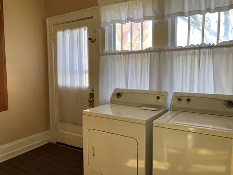 301 E Divine St, Dunn, NC 28334 photo 17