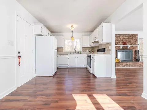 513 E Walnut Ave, Wake Forest, NC 27587 photo 6