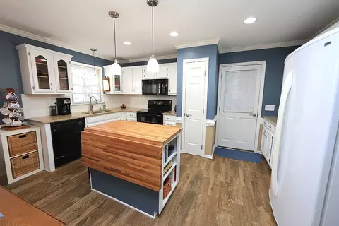 114 E Skyhawk Dr, Cary, NC 27513 photo 6