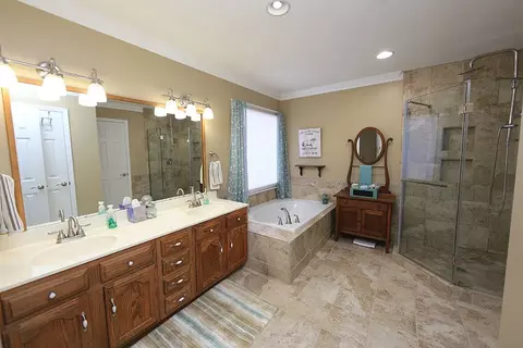 114 E Skyhawk Dr, Cary, NC 27513 photo 8