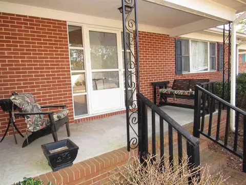 4709 Bennett Memorial Rd, Durham, NC 27705 photo 2