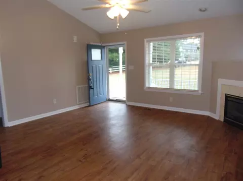 4516 Johns Ct, Benson, NC 27504 photo 3