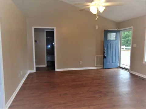 4516 Johns Ct, Benson, NC 27504 photo 4