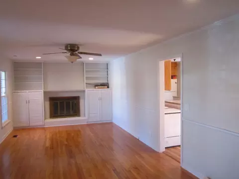 142 Smith Dr, Durham, NC 27712 photo 4