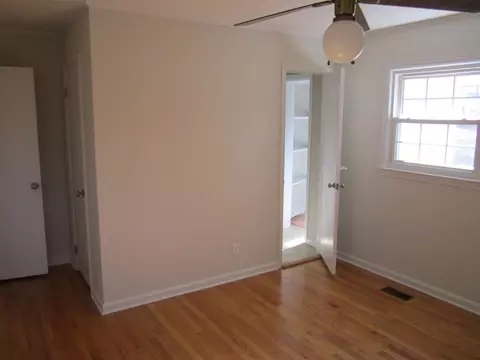 142 Smith Dr, Durham, NC 27712 photo 5