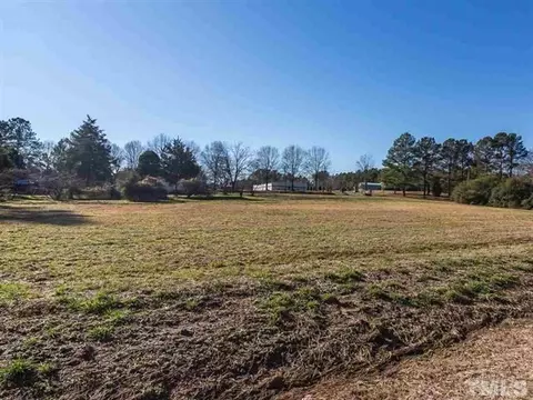 537 Eagle Rock Rd, Wendell, NC 27591 photo 3