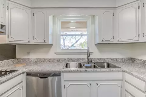 312 S Peedin Ave, Pine Level, NC 27568 photo 13