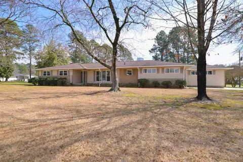 312 S Peedin Ave, Pine Level, NC 27568 photo 1
