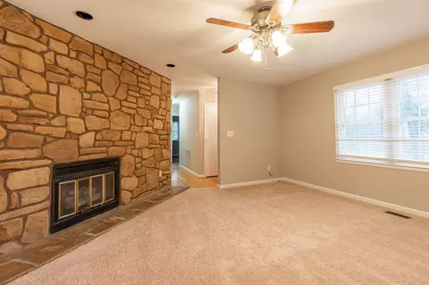1517 Rowemont Dr, Durham, NC 27705 photo 6