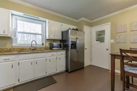 2871 Springfield Ct, Elon, NC 27244 photo 4