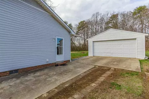 2871 Springfield Ct, Elon, NC 27244 photo 17