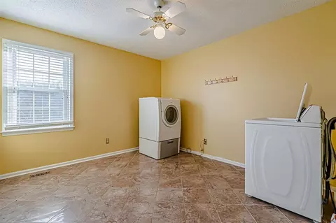 15 Ormond Ln, Selma, NC 27576 photo 18