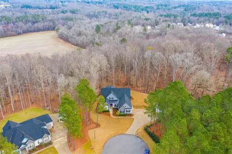 27 E Ridgeview Dr, Clayton, NC 27520 photo 1
