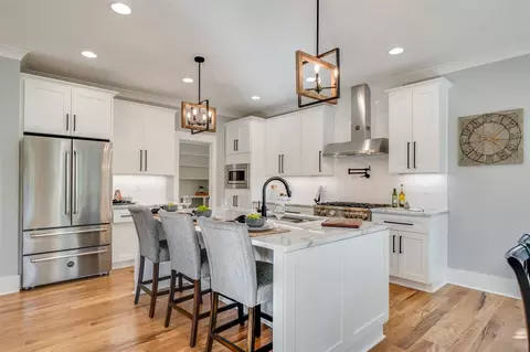 611 E Markham Ave, Durham, NC 27701 photo 6