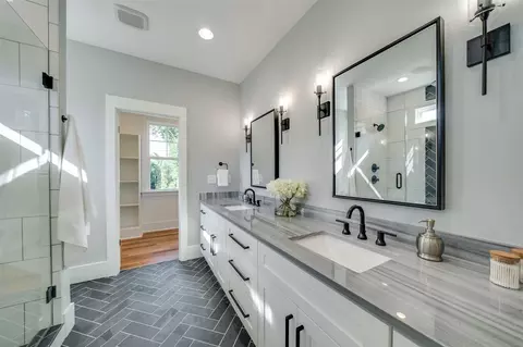 611 E Markham Ave, Durham, NC 27701 photo 19
