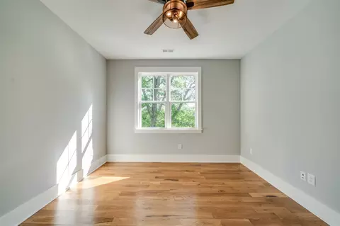 611 E Markham Ave, Durham, NC 27701 photo 23