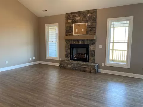7642 Benson Hardee Rd, Benson, NC 27504 photo 3