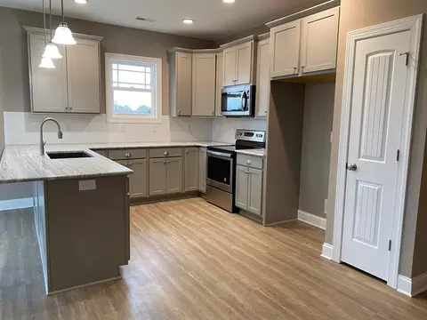7642 Benson Hardee Rd, Benson, NC 27504 photo 6