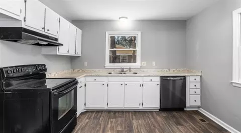 409 E Smithfield St, Angier, NC 27501 photo 8