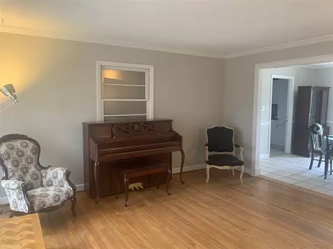 106 Flint Ln, Durham, NC 27707 photo 4