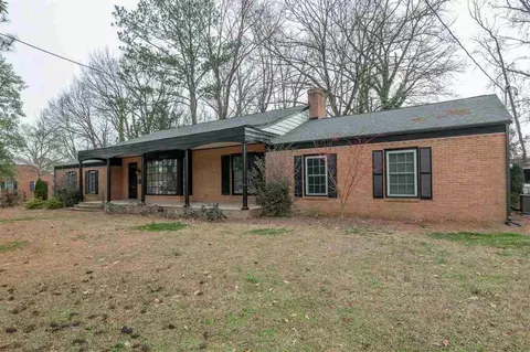 825 S 2nd St, Smithfield, NC 27577 photo 2