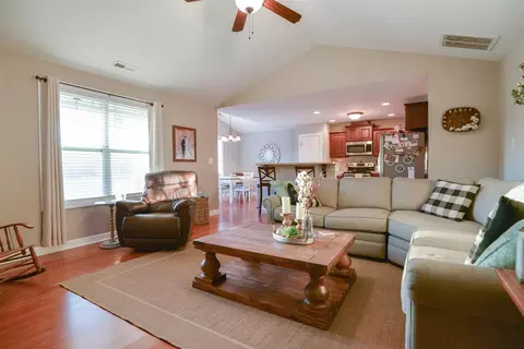 76 Jensen Dr, Wendell, NC 27591 photo 4