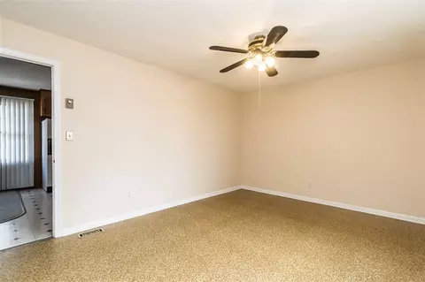87 Lamm Ave, Erwin, NC 28339 photo 4