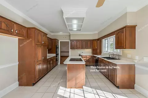 625 Downpatrick Ln, Raleigh, NC 27615 photo 2