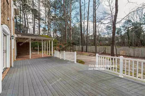 625 Downpatrick Ln, Raleigh, NC 27615 photo 5