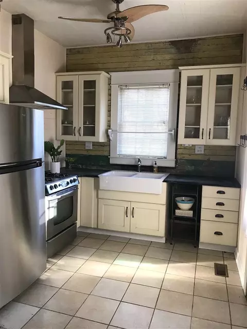 1814 Vale St, Durham, NC 27703 photo 9