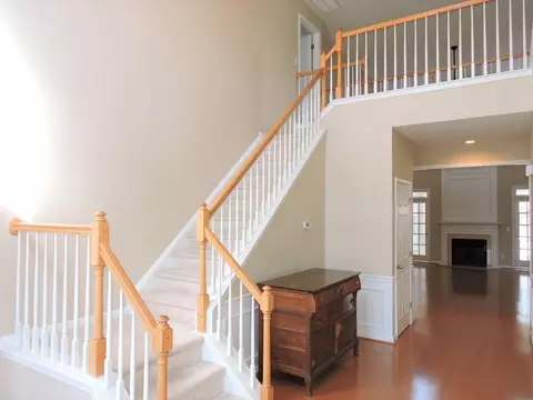 6 Thorn Brook Ct, Durham, NC 27703 photo 3