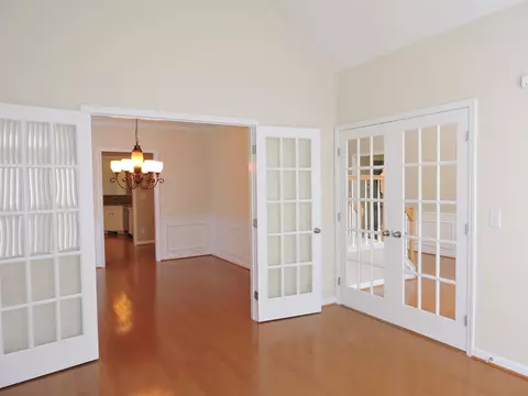 6 Thorn Brook Ct, Durham, NC 27703 photo 16