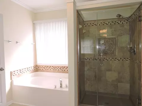 6 Thorn Brook Ct, Durham, NC 27703 photo 20