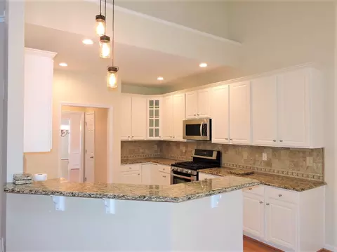 6 Thorn Brook Ct, Durham, NC 27703 photo 7
