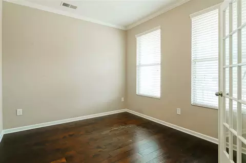 214 Peninsula Ct, Durham, NC 27703 photo 2