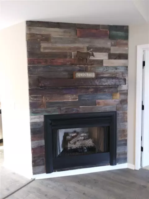 505 E Pine St, Pine Level, NC 27568 photo 4