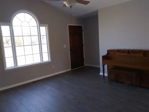 505 E Pine St, Pine Level, NC 27568 photo 24