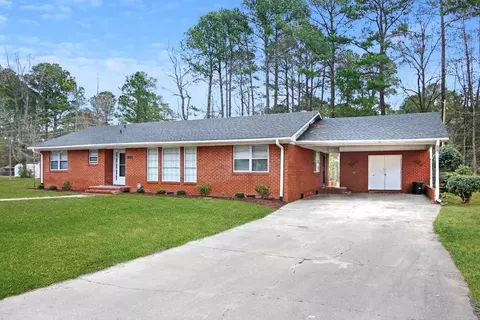 208 Birch St, Smithfield, NC 27577 photo 2