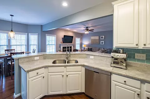 515 Scotney Cir, Durham, NC 27713 photo 8