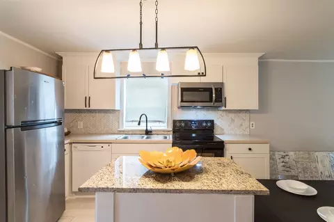 17 Zelko Ct, Durham, NC 27705 photo 8