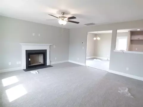 77 Jerome St, Benson, NC 27504 photo 3