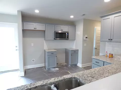 77 Jerome St, Benson, NC 27504 photo 6