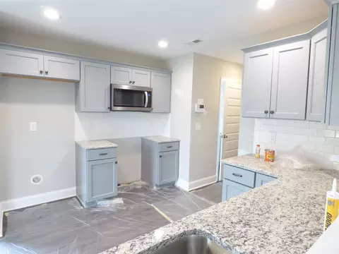 77 Jerome St, Benson, NC 27504 photo 5