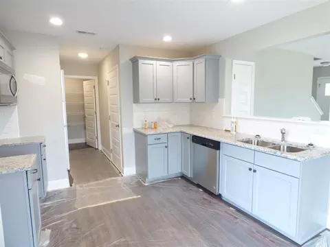 77 Jerome St, Benson, NC 27504 photo 9