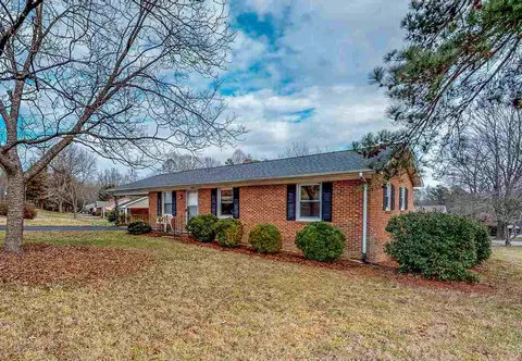 1202 Dover St, Roxboro, NC 27573 photo 14