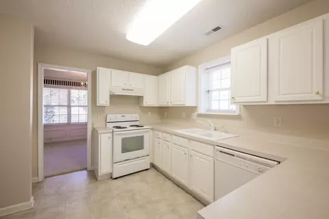 10 Spring Glen Ct, Durham, NC 27703 photo 11